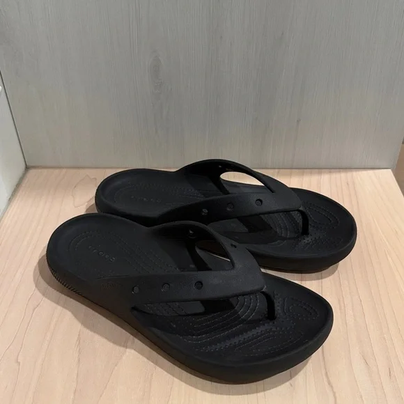 Croc Classic V2 flip flops - Picture 1 of 5